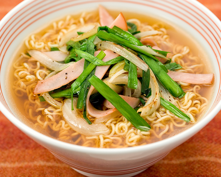 疲労回復！ハムニラ味噌ラーメン