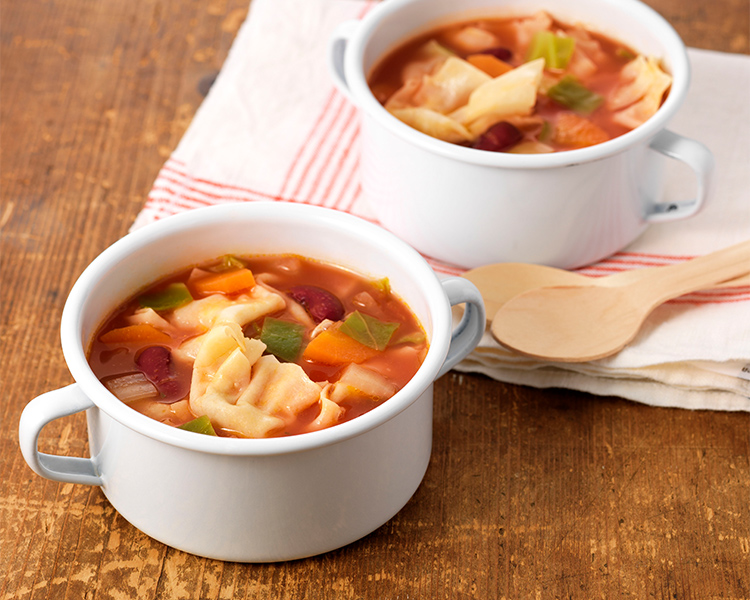 アウトドアにもおすすめ☆ミネストローネ風ワンタンスープ