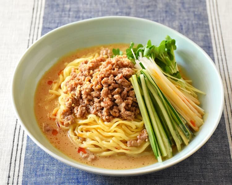 ごまだれ＆すりごまでダブルの美味しさ！豆乳冷し担々麺