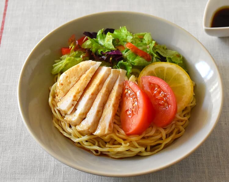 さっぱりヘルシー！レモンドレッシングのデリ風サラダ麺